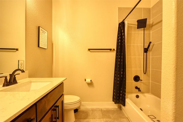225 E 5th Street, Ferris, TX 75125