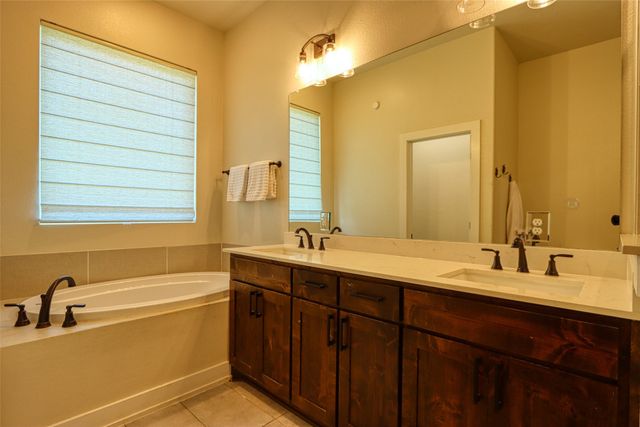 225 E 5th Street, Ferris, TX 75125