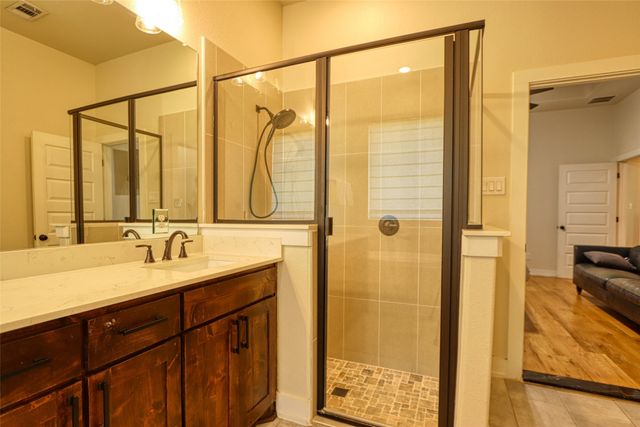 225 E 5th Street, Ferris, TX 75125