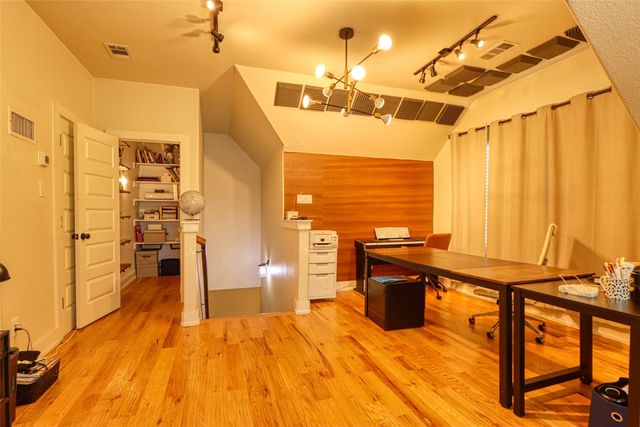 225 E 5th Street, Ferris, TX 75125