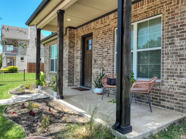 225 E 5th Street, Ferris, TX 75125