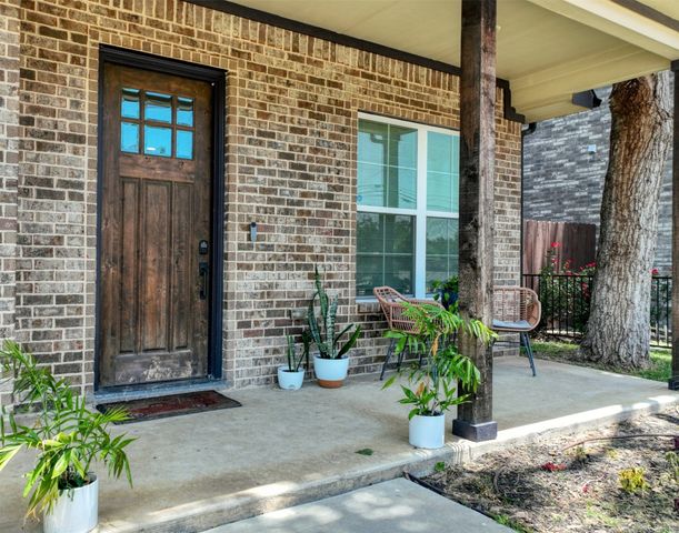 225 E 5th Street, Ferris, TX 75125