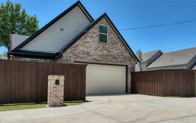 225 E 5th Street, Ferris, TX 75125