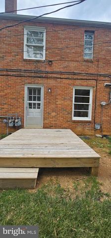 222 E WHITLOCK AVE, Winchester, VA 22601