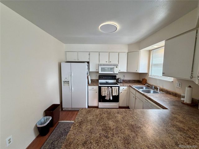 5240 S Pagosa Way, Centennial, CO 80015