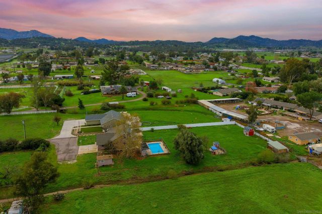 1465 Barnett Rd., Ramona, CA 92065