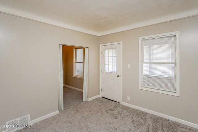 329 E Lake Street, Toledo, OH 43608