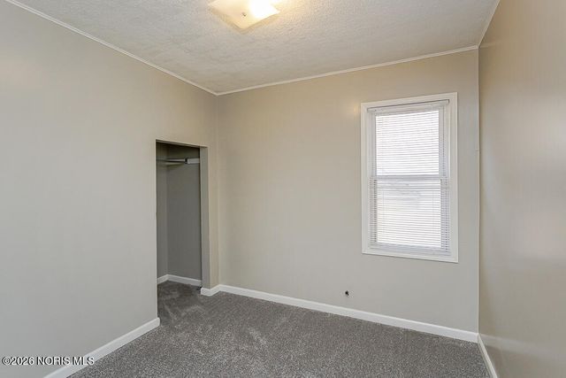 329 E Lake Street, Toledo, OH 43608