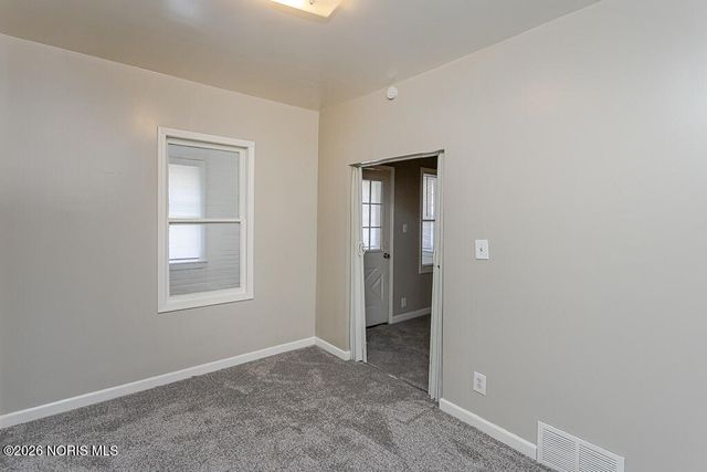 329 E Lake Street, Toledo, OH 43608