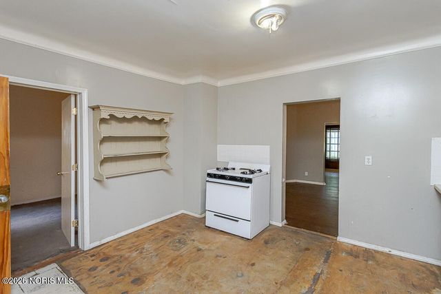 329 E Lake Street, Toledo, OH 43608