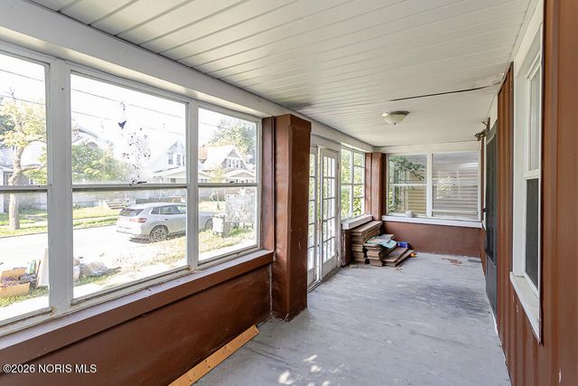 329 E Lake Street, Toledo, OH 43608