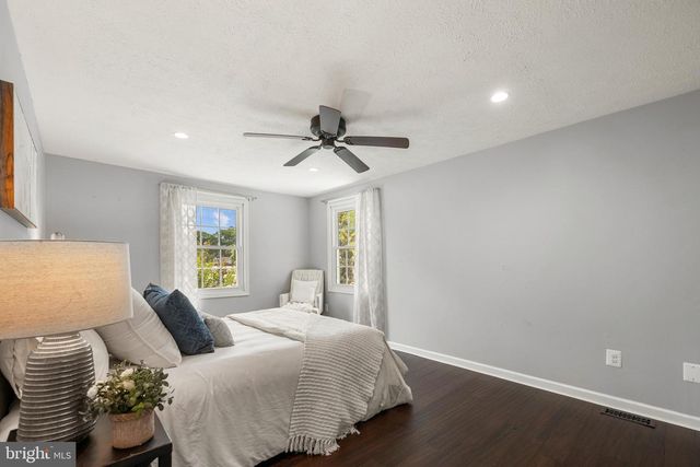 8044 WINDING WAY CT, Springfield, VA 22153