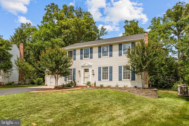 8044 WINDING WAY CT, Springfield, VA 22153