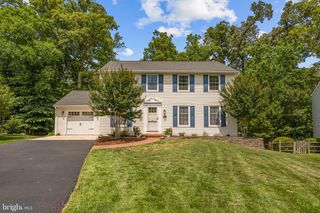 8044 WINDING WAY CT, Springfield, VA 22153