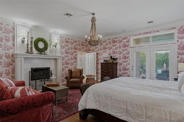2 S Arcadian Oaks Drive, Edmond, OK 73034