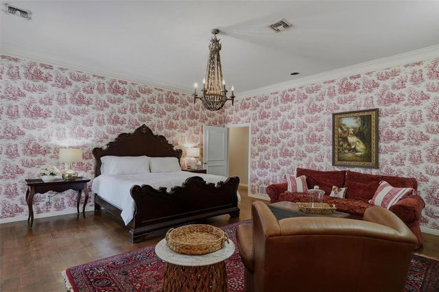 2 S Arcadian Oaks Drive, Edmond, OK 73034