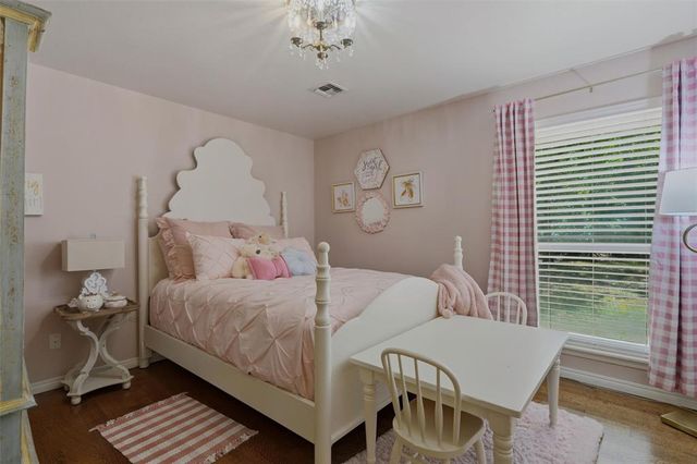2 S Arcadian Oaks Drive, Edmond, OK 73034