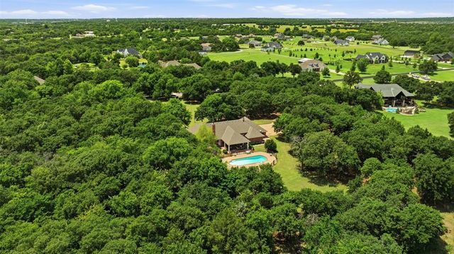2 S Arcadian Oaks Drive, Edmond, OK 73034