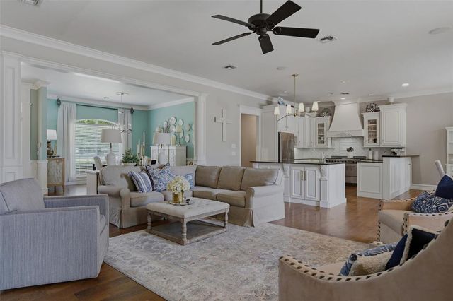 2 S Arcadian Oaks Drive, Edmond, OK 73034