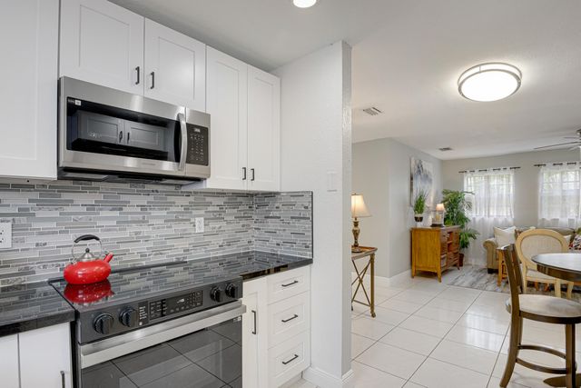 441 20th Street, West Palm Beach, FL 33407