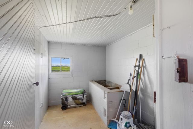2055 W 600 S, Lebanon, IN 46052