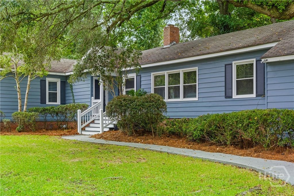 Image 1 of property listing at 4 Dorothy Drive, Savannah, GA 31406