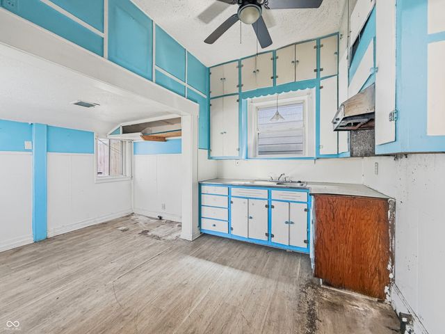 1709 Spruce Street, Indianapolis, IN 46203