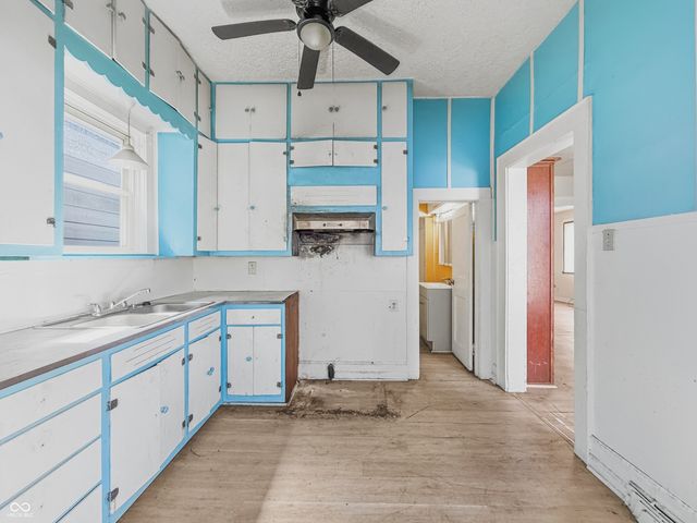 1709 Spruce Street, Indianapolis, IN 46203