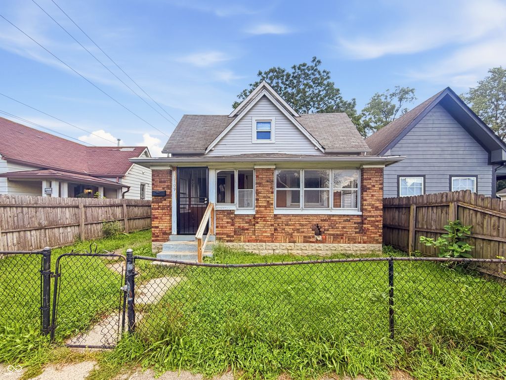 1709 Spruce Street, Indianapolis, IN 46203