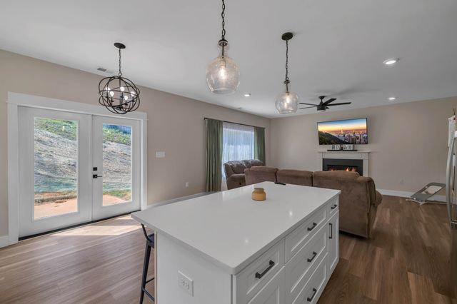 3963 Mountain Vista Rd, Knoxville, TN 37931