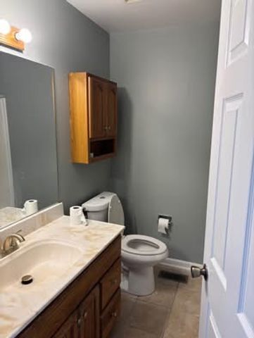 275 Kings Mill Court D1, Schaumburg, IL 60193