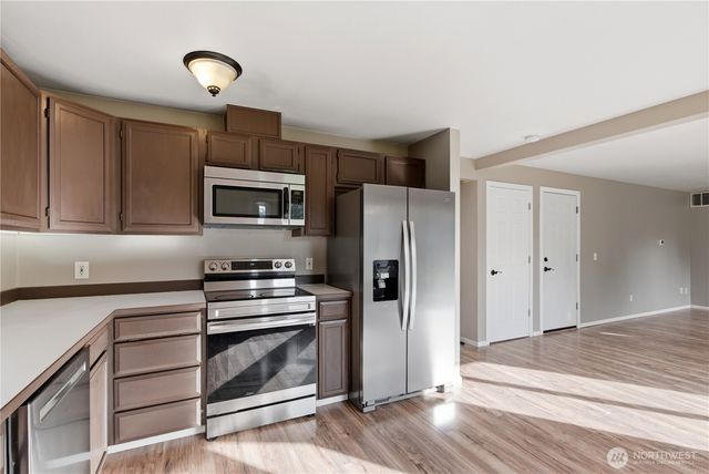 24512 46th Avenue E, Graham, WA 98338