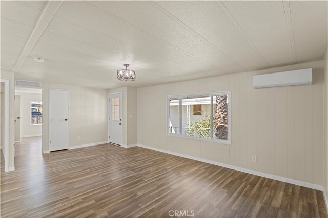 1097 N N State Street 194, Hemet, CA 92543