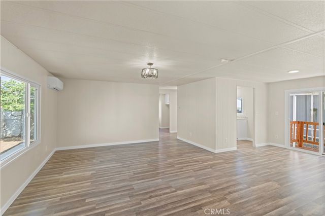 1097 N N State Street 194, Hemet, CA 92543