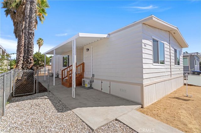 1097 N N State Street 194, Hemet, CA 92543