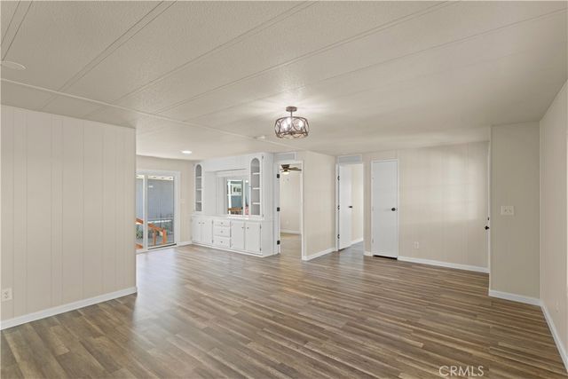 1097 N N State Street 194, Hemet, CA 92543