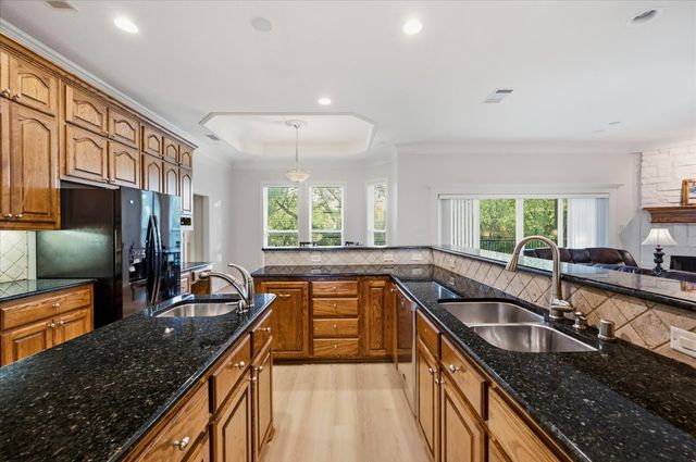 2643 Creekwood Drive, Cedar Hill, TX 75104