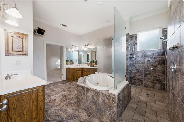 2643 Creekwood Drive, Cedar Hill, TX 75104