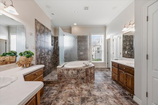 2643 Creekwood Drive, Cedar Hill, TX 75104