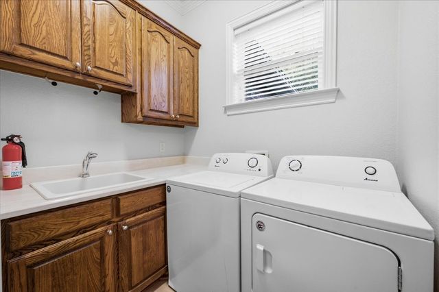 2643 Creekwood Drive, Cedar Hill, TX 75104