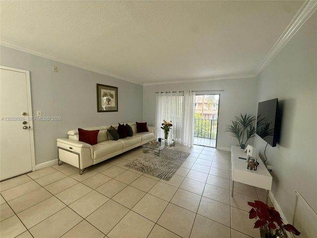 10413 N Kendall Drive B208, Miami, FL 33176