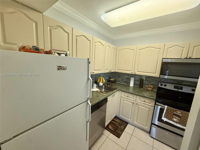 10413 N Kendall Drive B208, Miami, FL 33176