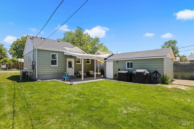 215 S Banner St., Nampa, ID 83686