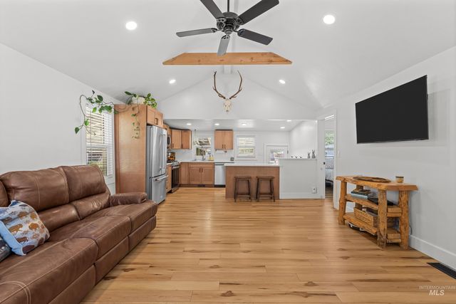 215 S Banner St., Nampa, ID 83686