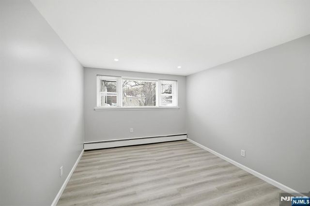 210 River Road, New Milford, NJ 07646