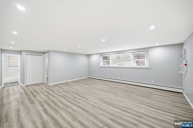 210 River Road, New Milford, NJ 07646