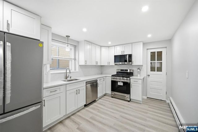 210 River Road, New Milford, NJ 07646