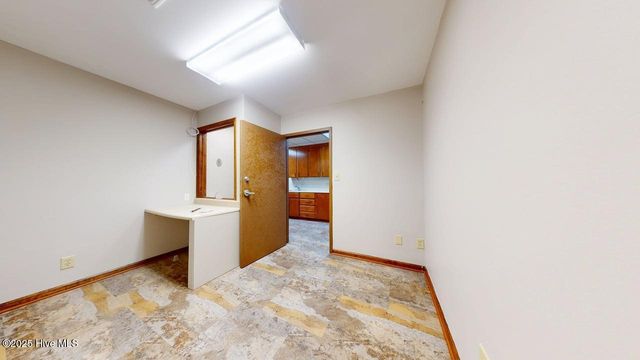 224 Memorial Drive B, Jacksonville, NC 28546