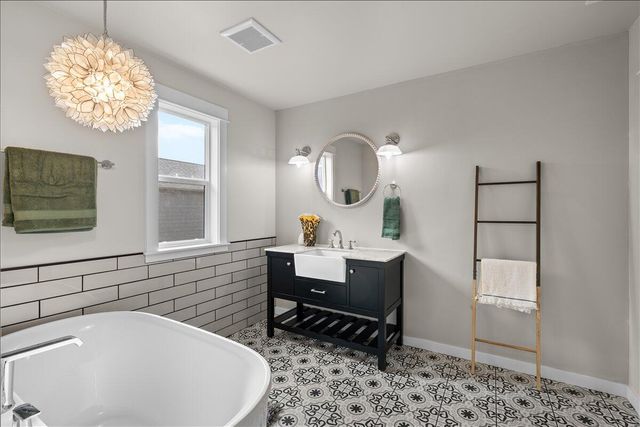 795 Bybee Drive, Jacksonville, OR 97530