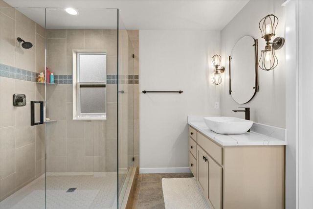 795 Bybee Drive, Jacksonville, OR 97530